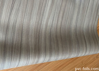 De houten Textuur In reliëf gemaakte pvc-van de het Meubilair Decoratieve Deur van de Membraanfilm Vinylomslag