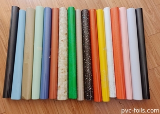 Kleurrijk patroon zelfklevende PVC-filmrol voor interieurdekoratie