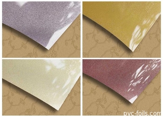 polijst de 0.6mm Gemetalliseerde Pvc-Film voor Hoge Kabinetsdekking Vast lichaam