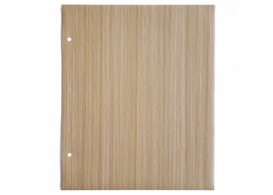 De geborstelde Grey Wood Color-Decoratieve Film Formable van pvc voor TV-Tribunes