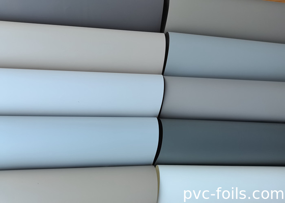 Zilkige, gladde, vaste kleur PVC decoratieve filmrol voor membraanpers