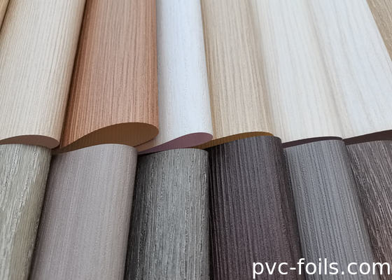 Digitaal afgedrukte PVC decoratieve film met marmeren en houten ontwerpen voor interieuroppervlakken