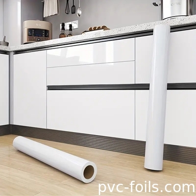 Vaste kleur wit glanzend zelfklevend PVC behang - gemakkelijk te schillen en te plakken voor de keuken