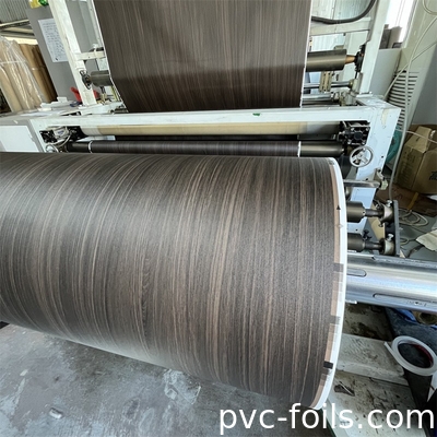 Zwarte houtgraan geïmprimeerd PVC decoratieve folie voor MDF kast deur vacuüm membraan pers