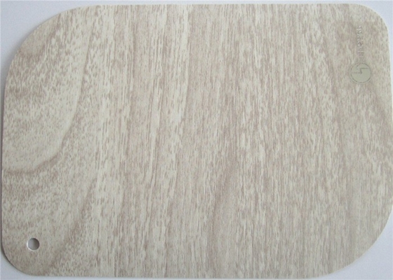 WPC-van de Deurenaluminmum van pvc Decoratief In folie verpakt Profiel 500m Broodje